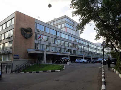 Янушевич и Мальгинов превратили Московский Центр стоматологии в рынок коррупции: Mercedes AMG вместо бинтов, BMW M вместо стерильности